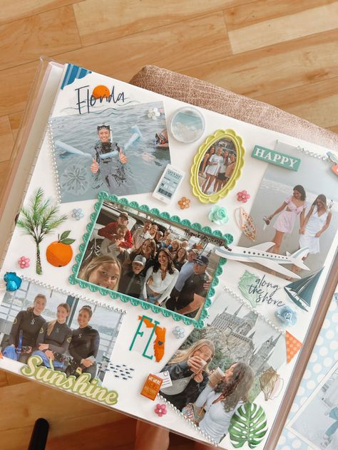 Beach Photo Album Ideas, Florida Scrapbook Ideas, Beach Vacation Scrapbook Ideas, Family Vacation Scrapbook Ideas, Scrapbook Vacation Ideas, Horse Scrapbook Ideas, Cruise Scrapbook Ideas, Front Page Of Scrapbook, Scrapbook Ideas Beach