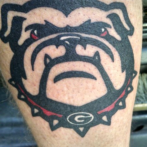 I bleed red and black Georgia Bulldogs Tattoo, Georgia Tattoo, Tattoo With Flowers, Bulldog Tattoo, Ga Bulldogs, Go Dawgs, Awesome Tattoos, Georgia Bulldogs, Flower Tattoos