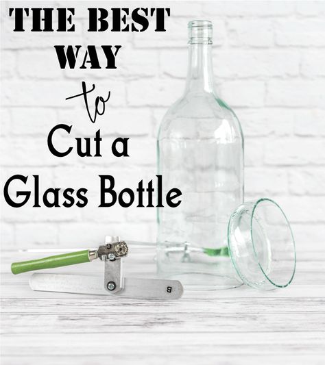 How to cut glass bottles - the best way! How to cut glass bottles so they don't shatter or crack, but cut cleanly for your upcycle projects. Glass Bottle Diy Projects, Cut Glass Bottles, Bottle Decorations, Wine Bottle Wind Chimes, Liquor Bottle Crafts, Glass Bottle Diy, Bottle Craft, Wine Bottle Art, Glass Bottles Art