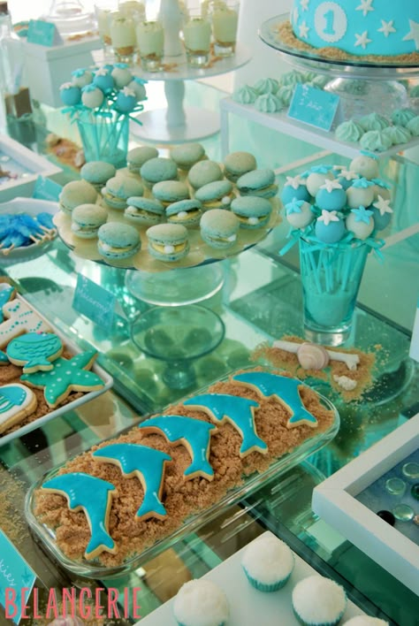 Ocean Themed Dessert Table, Under The Sea Sweet Table, Under The Sea Dessert Table Ideas, Beach Theam Birthday Party, Under The Sea Candy Table, Under The Sea Tablescape, Beach Themed Sweet 16, Under The Sea Desserts, Under The Sea Table Decorations