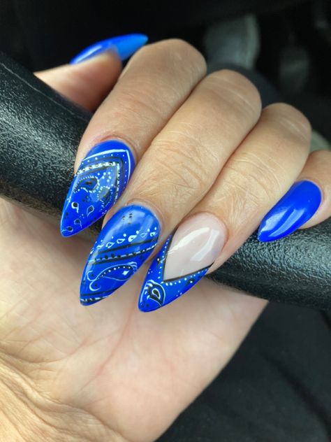 Nashville Nails, Bandana Nails, Glitter Gradient Nails, Print Nails, Bandana Design, Painted Nail Art, Gradient Nails, Manicures Designs, Gel Nail Designs