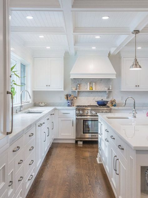 Cape Cod Farmhouse Eclectic Kitchen Design Cape Cod Farmhouse, Cape Cod Kitchen, Farmhouse Eclectic, Eclectic Kitchen Design, Bathroom Basement, Eclectic Kitchen, Cape House, Cape Cod House, New Cabinet