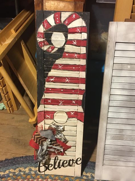 Shutter Projects Christmas, Shutter Crafts, Shutter Art, Shutters Repurposed Decor, Windows Decor, Shutter Projects, Repurposed Decor, Country Christmas Decorations, Dyi Projects