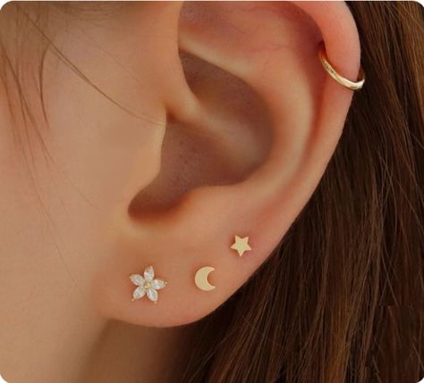 Ušný Piercing, Minimalist Ear Piercings, Unique Ear Piercings, Ear Piercings Chart, Piercing Chart, Cool Ear Piercings, Pretty Ear Piercings, Cute Ear Piercings, Cartilage Earrings Hoop