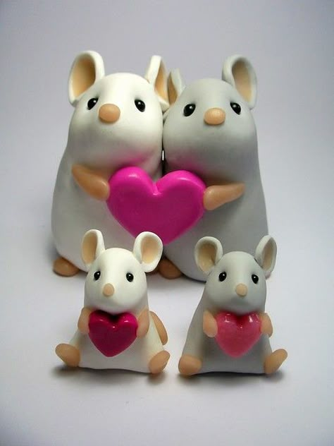 Love Mouse Couple | I've included this shot to see the relat… | Flickr Mice, Figurines