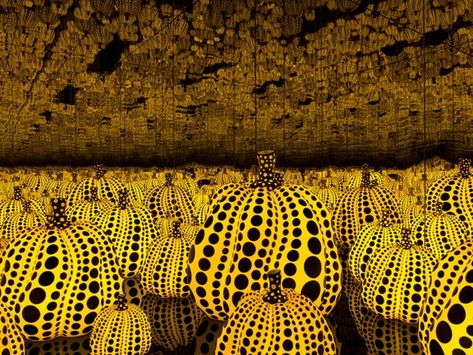 Yayoi Kusama's pumpkins at the Dallas Museum of Art 2017 Pumpkin Sculpture, Infinity Mirror Room, Infinity Room, Yayoi Kusama Pumpkin, Hirshhorn Museum, Avant Garde Artists, Mirror Room, Infinity Mirror, Institute Of Contemporary Art