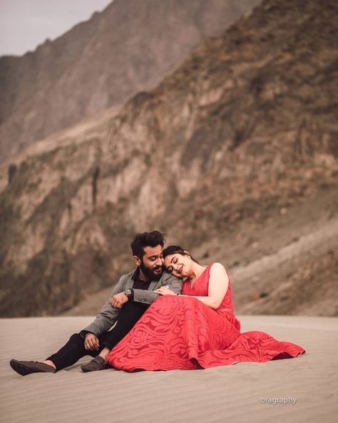 We're loving their dazzling Pre-Wedding Shoot of this beautiful couple between the mountains of Leh Ladakh.. ❤  #leh #ladakh #ladakhdiaries #preweddingphotography #prewedding #prewed #weddingideas #weddingphotography #photoshoot #photography #couplegoals #couplesgoals #coupletravel #sizzling #stunner #dazzling #bridetobride #bridetobe #brideandgroom #mountains #landscapephotography #landscape #couplemurah #husbandandwife #beautifulcouple #TheFabApp #FabOccasions Photoshoot In Mountains, Indian Couple Photoshoot, Indian Wedding Photoshoot, Mountain Photo Ideas, Leh Ladakh, Pre Wedding Poses, Pre Wedding Shoot, Wedding Couple Poses, Couple Photoshoot Poses