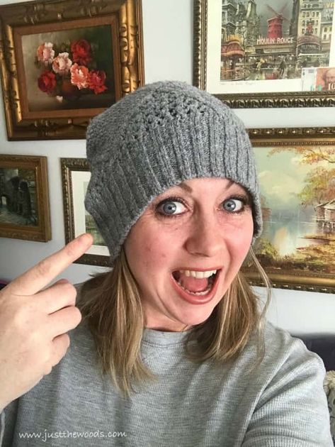 How to Make a Cozy Hat from Old Upcycled Sweaters Upcycle Old Sweaters, Upcycle Sweaters, Old Sweater Crafts, Knit Coffee Cozy, Sweater Upcycle, Repurposed Sweaters, Upcycled Sweaters, Recycled Wool Sweater, Hat Template