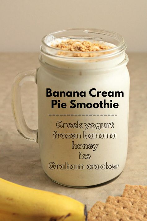 Banana Cream Pie Smoothie combines frozen bananas, vanilla Greek yogurt, honey, milk and ice. Topped with graham cracker crumbs. Great for weight loss! #smoothie #banana #healthysnack #healthybreakfast #breakfastideas Greek Yogurt Shake Recipes, Smoothies With Greek Yogurt, Banana Cream Pie Smoothie, Healthy Banana Smoothie, Banana Pudding Smoothie, Greek Yogurt Honey, Fitness Ebook, Smoothie Banana, Banana Smoothie Healthy