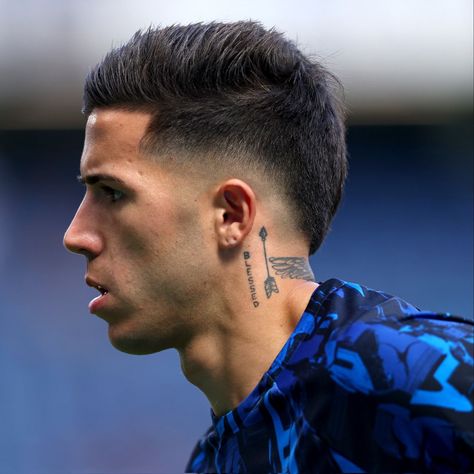 Dybala Hair, Silver Hair Men, Barber Haircuts, Enzo Fernandez, Hair Cut Guide, Wrist Tattoo Ideas, Low Fade Haircut, Riverdale Cheryl, Ear Art