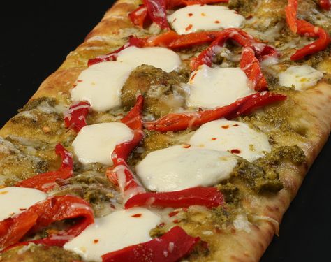 Brooklyn Bred Pizza Crust Pesto with Roasted Red Pepper Pizza Thick Pizza Crust, Roasted Red Pepper Pizza, Red Pepper Pizza, Pepper Pizza, Hand Held Food, Easy Delicious Dinners, Naan Pizza, Flat Breads, Pesto Pizza