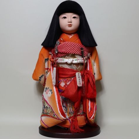 Bring some culture and tradition to your home with these stunning vintage Japanese dolls! Handmade with authentic silk kimonos and kanzashi accessories, these dolls measure 27 cm in width, 47 cm in height, and 18 cm in depth each. Made in Japan, these dolls are a must-have for any collector or lover of Japanese culture. #JapaneseDolls #Vintage #Handmade #SilkKimonos #Kanzashi #Culture https://ebay.us/g5yJoH Japanese Dolls, Silk Kimono, Timeless Treasures, Japanese Culture, Kimonos, Vintage Japanese, Japanese Traditional, Dolls Handmade, Room Inspiration