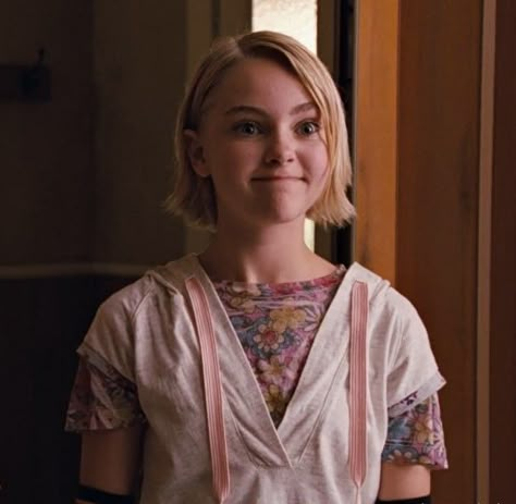 Anna Robb, Jess And Leslie, The Bridge To Terabithia, Bridge To Terabithia 2007, Black Dress High Heels, Leslie Burke, Hidden Library, Anna Sophia Robb, Dr Kids