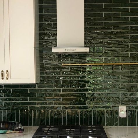 Dark Green Tile Kitchen Backsplash, Green Tile Wet Bar, Jade Kitchen Backsplash, Dark Green Kitchen Backsplash, Emerald Green Backsplash, Green Tile Kitchen Backsplash, Kitchen With Green Backsplash, Green Backsplash Kitchen, Green Kitchen Backsplash