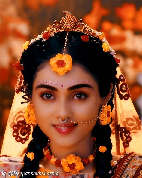 Radha Makeup Look, Radha Photo, Radha Krishna Holi, Radhe Krishna Wallpapers, Indian Women Painting, Radha Krishna Songs, Bridal Makeup Images, Mallika Singh, Radha Krishna Love Quotes