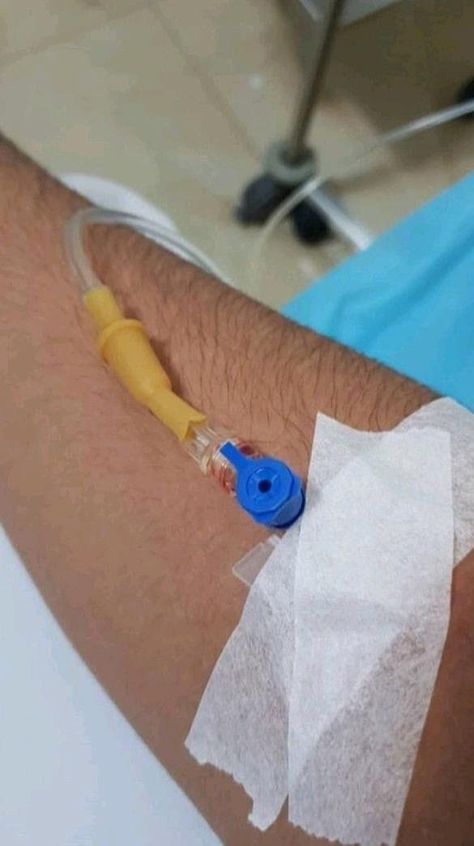 Fake Drip On Hand Snap At Hospital, Infinity Dp For Whatsapp, Fake Drip Snaps, Drips Snap Hospital, Fake Drip On Hand Snap, Drip In Hand, Drip On Hand, Glucose Drip In Hand Hospital Snap, Injury Snapchat Streaks