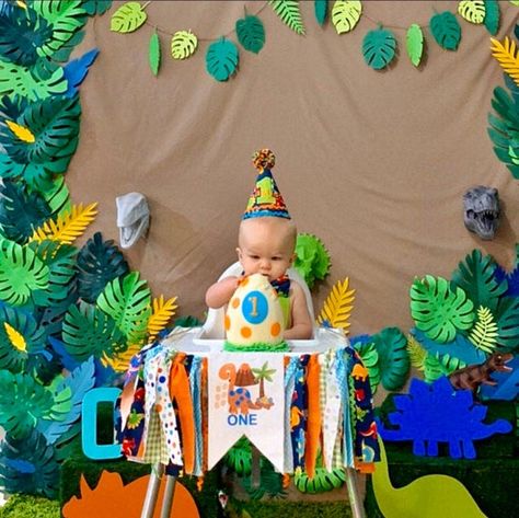 *Please check turn around times. All items are made to order* Listing is for high chair banner only. Other decor in photo is not included. This high chair banner is super cute for a dinosaur themed party! Made with fabric, ric rac, and a one dinosaur banner. Fits standard high chair trays. All Dinosaur 1st Birthday, Dinosaur Banner, 1st Birthday High Chair, Birthday High Chair, Dinosaur Birthday Party Decorations, Boys First Birthday Party Ideas, Baby Boy 1st Birthday Party, Dinosaur Themed Birthday Party, Dino Birthday Party