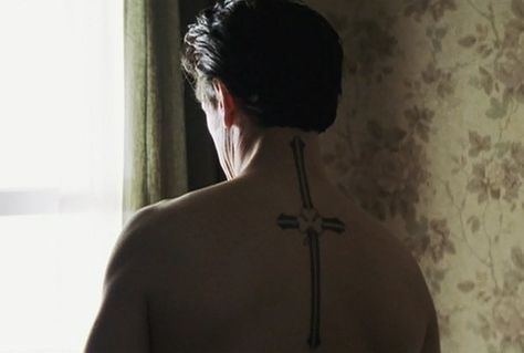 sean penn cross tattoo from mystic river. thinking about getting an outline of it sans shamrock Irish Cross Tattoo, Middle Finger Tattoos, River Tattoo, Mom And Baby Elephant, Usa Tattoo, Jewel Tattoo, Lavender Tattoo, Mystic River, Ring Finger Tattoos