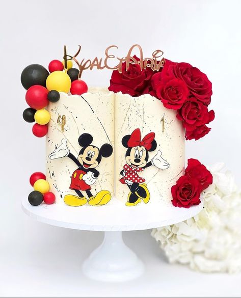 Minnie And Mickey Cake For Twins, Mickey Mouse Cake Ideas, Double Cake, Cakes Disney, Mickey Birthday Cakes, Disney Princess Birthday Cakes, Minnie Mouse Birthday Theme, Mickey And Minnie Cake, Mickey Cake