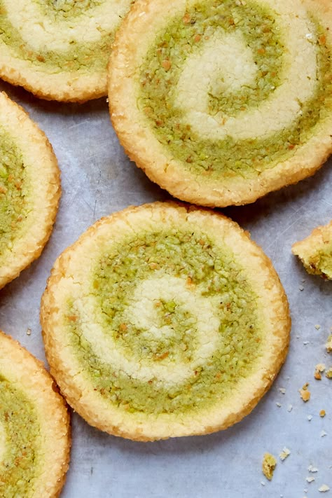 Nyt Cooking Christmas Cookies, Pistachio Pinwheel Cookies, Christmas Cookies Nyt, Green Cookies Recipes, Fancy Baked Goods, Spiral Cookies, Pinwheels Recipe, Pinwheel Cookies, Pistachio Cookies