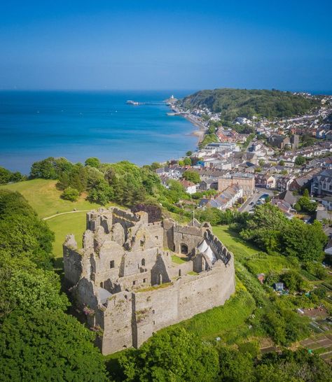 Oystermouth Castle, Mumbles Swansea, Swansea Bay, Swansea Wales, Dream Holidays, Visit Wales, Historical Places, Dream Holiday, Swansea