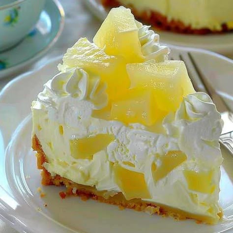 No-Bake Pineapple Cream Dessert Recipe With Pineapple Chunks, Pineapple Cream Dessert, Cream Desserts Recipes, Pineapple Dessert Recipes, Baked Pineapple, Baked Desserts, Cream Cheese Pie, Pineapple Desserts, Family Desserts