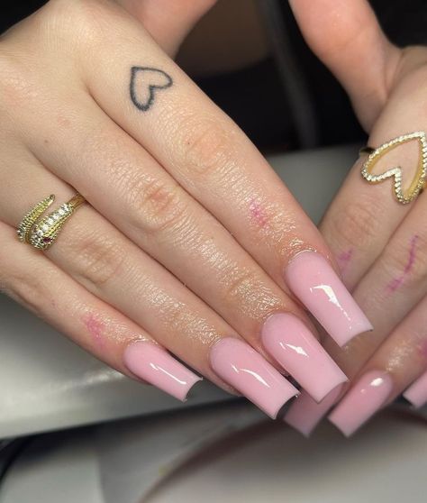 Basic Baddie Nails Pink, Nails Acrylic Plain Colors, Medium Coffin Pink Nails, Mily Pink Acrylic Nails, Glossy Pink Acrylic Nails Coffin, Light Pink Nails Long Square, Pale Pink Coffin Acrylics, Kylie Nails, Plain Nails