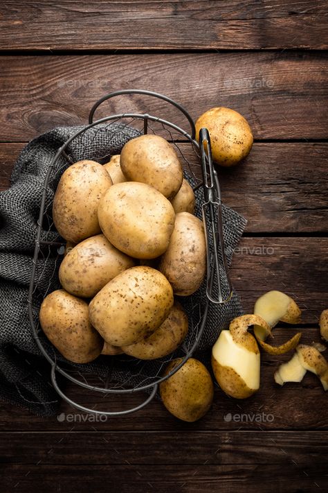 potato by sea_wave. potato#potato, #sea_wave Potatoes Wallpaper, Potato Aesthetic, Potato Photography, Potato Photo, Potato Picture, Benefits Of Potatoes, How To Store Potatoes, Insta Aesthetic, Raw Potato