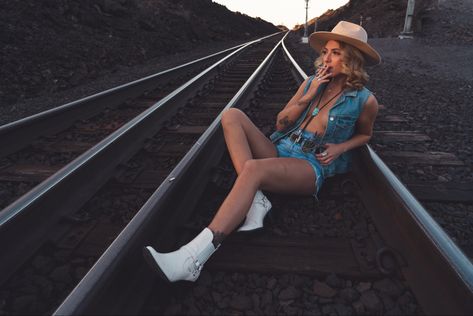 Railroad Track Photoshoot, Railway Photoshoot, Train Track Poses, Train Track Photoshoot, Junkyard Photoshoot, Track Poses, Railroad Photoshoot, Track Photoshoot, Neon Cowgirl