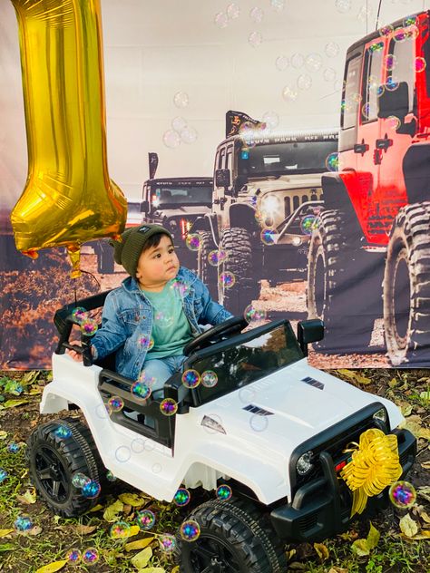 Jeep theme Jeep 1st Birthday Party, Jeep Birthday Party, Jeep Birthday, Boys First Birthday Party Ideas, Boy First Birthday, Bday Ideas, 4th Birthday, 1st Birthday Parties, Birthday Theme