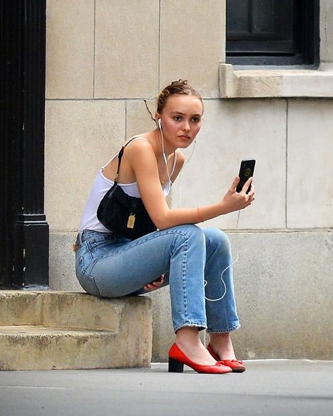 Repetto Outfit, Lily Rose Depp Street Style, Lily Rose Depp Outfits, Lily Rose Depp Style, Lily Rose Depp, September 16, Julia Roberts, Makeup Fashion, Lily Rose