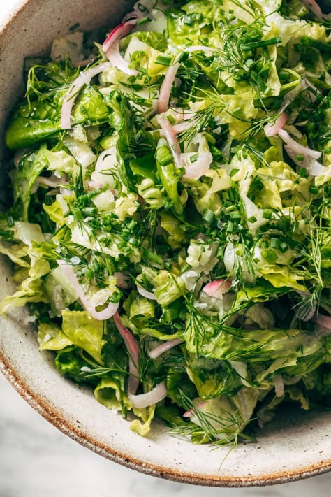 Bistro Salad, Vinaigrette Salad, Simple Green Salad, Dinner Salad, Dinner Salads, Side Salad, Green Salad, Soup And Salad, Fresh Herbs