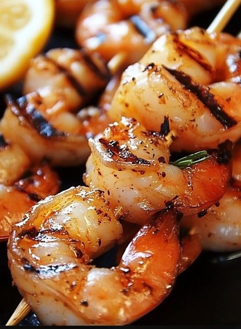 Grill Shrimp Marinade, Shrimp Marinade For Grill, Garlic Herb Shrimp, Grilled Shrimp Marinade, Slow Cooker Baked Ziti, Antipasto Recipes, Seafood Ideas, Broiled Shrimp, Simple Marinade