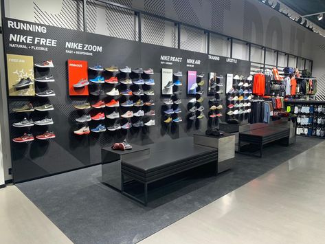 Fitting Rooms, Shoe Store Design, Product Innovation, Clothing Store Interior, Store Interiors, Retail Store Design, Sneaker Stores, Shop Front Design, Shoe Display