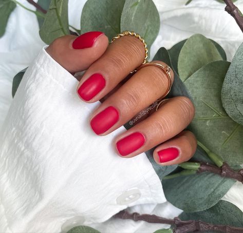 Matte Red Nails, Raspberry Nails, Raspberry Red, Matte Red, Beauty Make Up, Red Nails, Raspberry, Nail Art, Nails