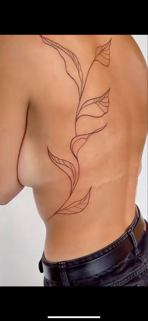 Femine Tattoo Back, Leaf Back Tattoo Women, Botanical Line Tattoo, Back Leaf Tattoo, Back Tattoo Women Patchwork, Leaf Line Tattoo, Plant Hip Tattoo, Back Tattoos Floral, Horizontal Back Tattoo