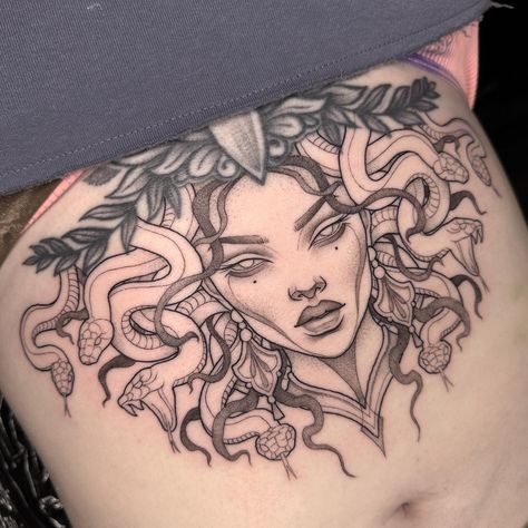 Still some scales and shading left to do in the snakes… but here’s how far we got with Alice’s Medusa yesterday (the healed piece above is not my work). It can be a tough spot the stencil but you did AMAZING! Can’t wait to finish 💕 . . #tattoo #tattoos #tattooartist #tattooinspo #tattooideas #medusa #medusatattoo #snaketattoo #sternumtattoo #brightontattoo #londontattoo Stomach Tattoo Female, Big Sternum Tattoo, Medusa Sternum Tattoo, Medusa Tattoo Ideas, Tattoo Medusa, Brighton Tattoo, Stomach Tattoos Women, Tattoo 2024, Arm Tats