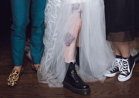 Which rocker bride wore Doc Martens to her wedding? Click for all the pictures! Chad Gilbert, Punk Rock Wedding, Grunge Wedding, Rocker Wedding, New Found Glory, Rock N Roll Wedding, Paramore Hayley Williams, Bridal Boots, Rock Wedding