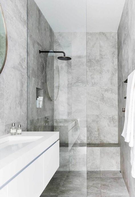 From sleek and modern, all-white with stone, to bold and colourful, creating the bathroom of your dreams is easier than you think. Here are 24 of the best ideas. Toilette Design, Tiles Ideas, Budget Bathroom, Bad Design, Bathroom Inspo, Bathroom Renos, Wet Rooms, White Bathroom, Modern Bathroom Design