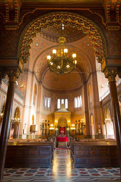 Synagogue and Jewish Museum in Florence | Jewish Florence Tuscany Road Trip, Cast Iron Railings, Europe Trip Planning, Europe Trips, Green Dome, Jewish Museum, Iron Railing, Jewish Art, Lush Garden