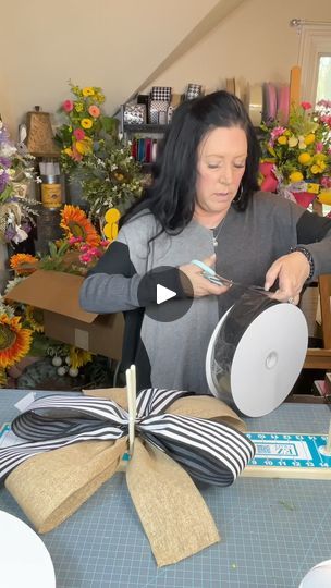 Making Large Bows For Wreaths, How To Make A Large Bow With Wire Ribbon, How To Use A Bow Maker Tutorials, Make A Large Bow With Ribbon, How To Make A Large Bow With Ribbon, How To Make Bows For Wreaths, Double Bow Tutorial, Making Bows For Wreaths, Greenery Wreaths