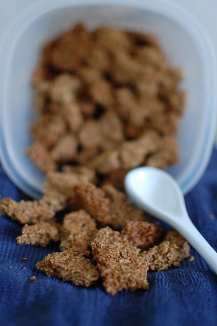 Food + Fun = Life: Cracklin' Oat Bran Copycat Granola Oat Bran Recipes, Cereal Recipes Homemade, Oat Bran Cereal, Chewy Oatmeal Cookies Recipe, Homemade Cereal, Diy Breakfast, Bran Cereal, Oat Bran, Oatmeal Cookies Chewy