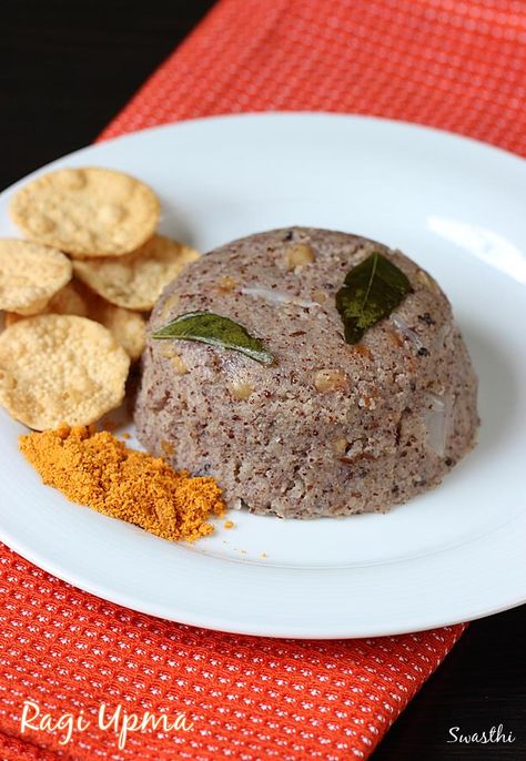 Ragi rava upma recipe - Healthy nutritious filling breakfast recipe using ragi rava. Include ragi in your diet experience the wonderful health benefits. Ragi Upma Recipe, Maharashtrian Dishes, Rava Upma Recipe, Filling Breakfast Recipes, Rava Upma, Ragi Recipes, Ragi Flour, South Indian Breakfast Recipes, Finger Millet