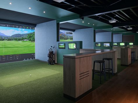 Academy Building, Sport Bar Design, Golf Bar, Indoor Golf Simulator, Golf Simulator Room, Golf Clubhouse, Golf Driving Range, Golf Room, Gaming Lounge