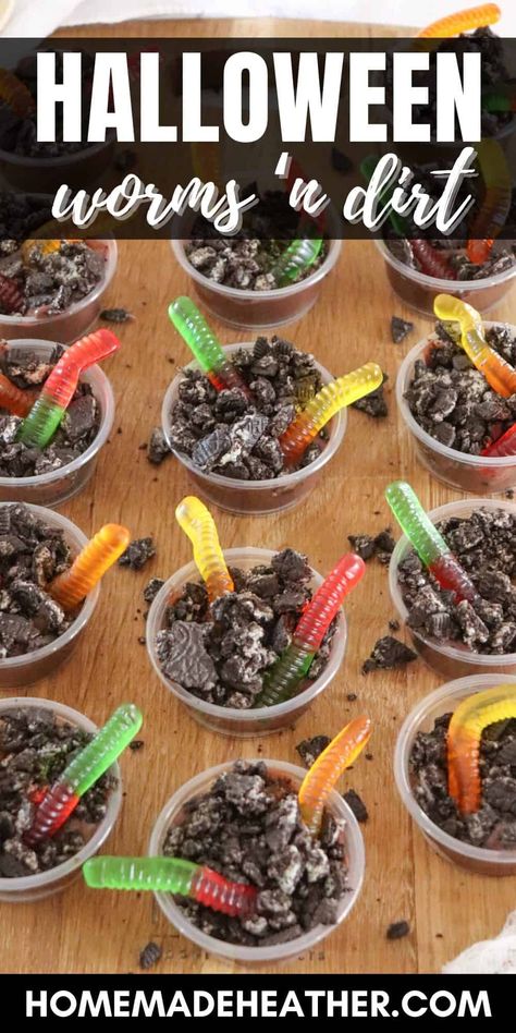 Halloween Worms in Dirt Recipe (Quick & Easy) Dirt N Worms, Halloween Dirt Pudding, Worms And Dirt, Worms In Dirt, Dirt Recipe, Halloween Candy Apples, Dirt Cake, Homemade Pudding, Gummy Worms