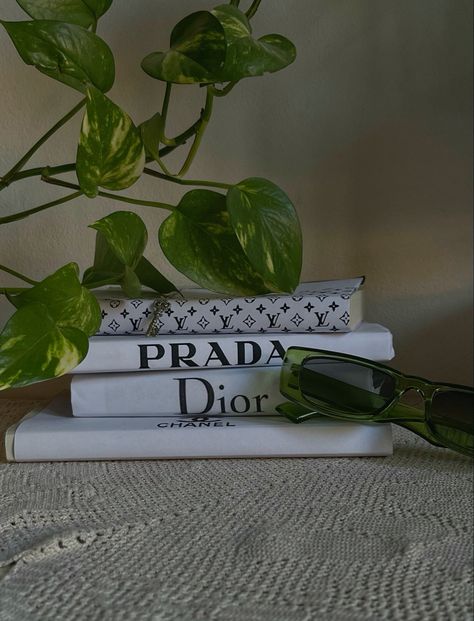 Books Chanel Green Aesthetic, Green Asthetic Pictures, Iris Aesthetic, Mint Aesthetic, Green Marketing, Chanel Aesthetic, Dior Aesthetic, Cabin Aesthetic, Mint Green Aesthetic