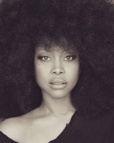 return-of-foreverr:  fvckc:  thruheadphones:  Yes I have a crush on badu  More of an infatuation  My honey dip.. Meagan Good, Erykah Badu, Pelo Afro, Neo Soul, Afro Hair, American Woman, Black Power, Girls Rock, New Classic