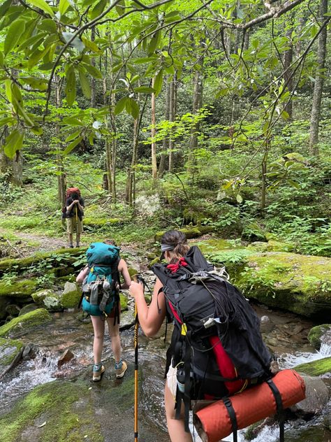 Adventurous Life, Hiking Backpack Aesthetic, Backpacking Trip, Back Packing, Aesthetic Hiking Backpack, Hike With Friends, School Camping Trip Aesthetic, Backpacking With Friends Aesthetic, Mountain Hiking Aesthetic