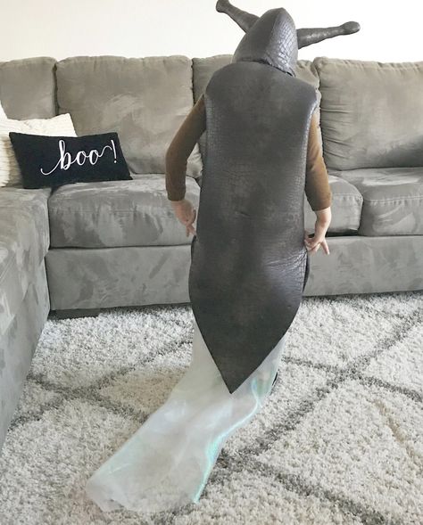 Slug Costume Diy, Slug Costume, Kid Costume, Diy Costumes Kids, Dress Up Boxes, Homemade Costumes, Diy Costume, Halloween 2023, Halloween 2024