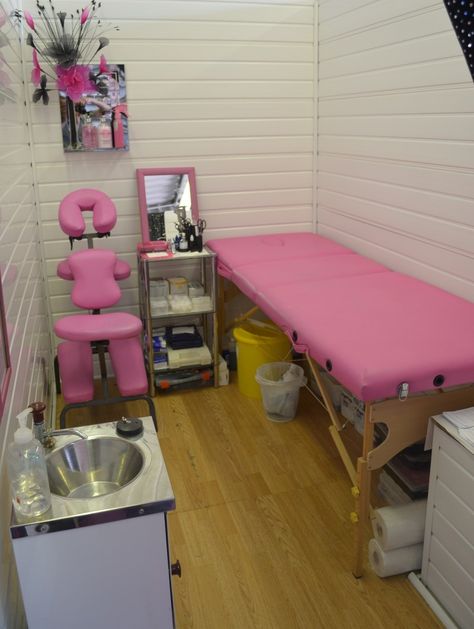 our piercing room at Bartique body piercing studio, ingoldmells, skegness Piercing Room Interior Design, Lip Filler Studio Decor, Piercing Room Ideas, Room Piercing, Piercing Studio Decor, Piercing Studio Ideas, Piercing Studio Interior, Piercing Decoration, Piercing Room